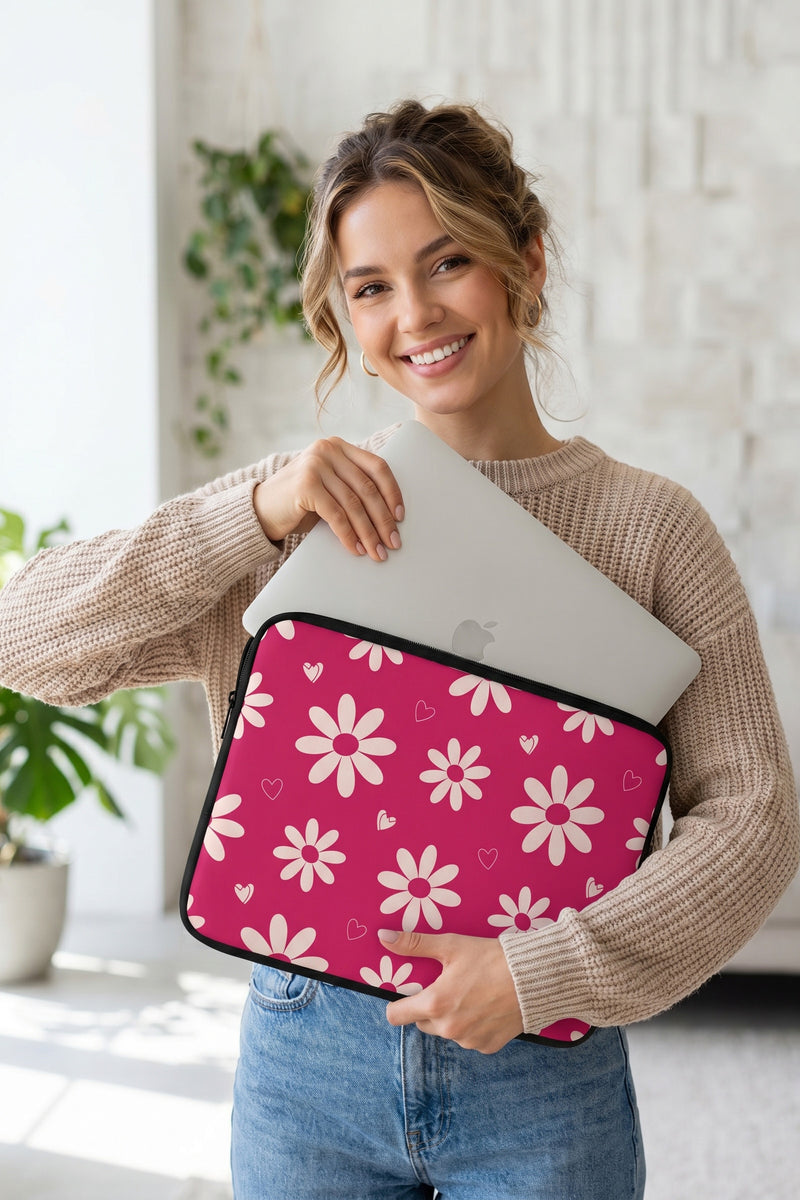 Retro Daisy & Hearts Laptop Sleeve – Deep Berry Fuchsia
